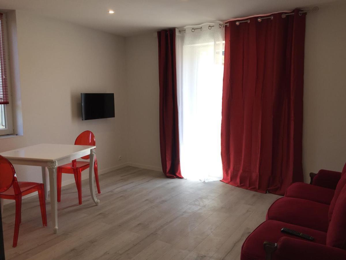 Holiday home Domaine Chamarel Saint-Paulet-de-Caisson